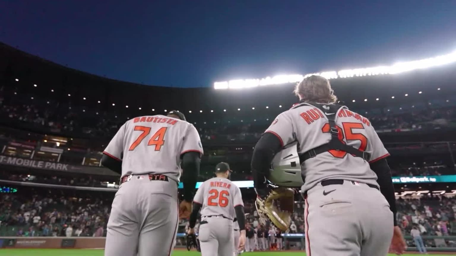 Félix Bautista de los Orioles de Baltimore salva juego 11 de la temporada.