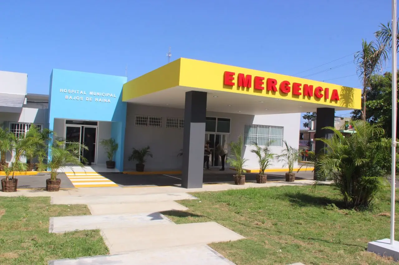 Madre de niño fallecido en hospital de Haina exige investigación por negligencia con puerta defectuosa