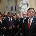 Los legisladores republicanos le han otorgado al presidente Donald Trump su primer gran logro legislativo de su segundo mandato, tras una feroz campaña de presión por parte de los líderes republicanos para unir a un partido profundamente dividido en torno a su amplia agenda nacional.