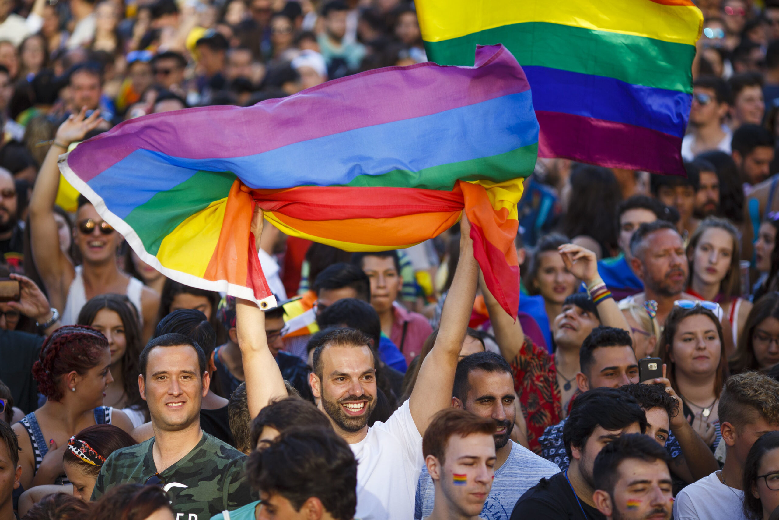Marcha LGTBI+ de Madrid desafía a la "amenaza reaccionaria" global