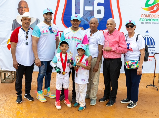 Premian a los mejores del torneo.
