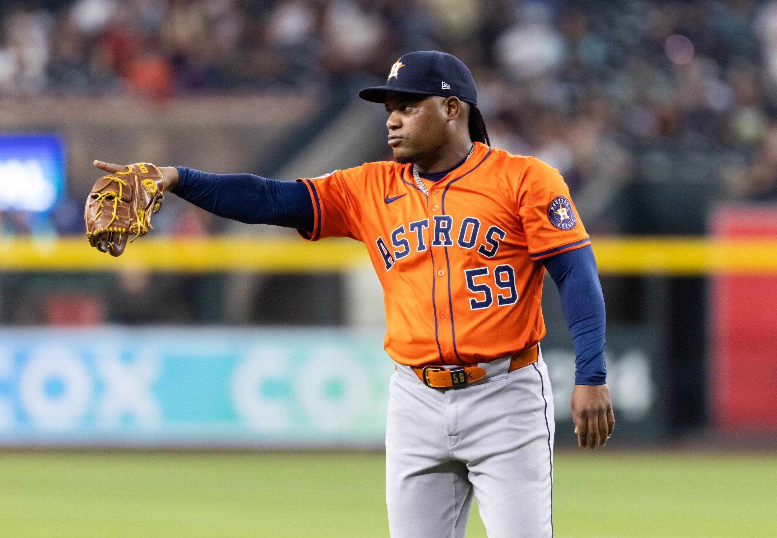 El lanzador de los Astros, el dominicano Framber Valdez durante el partido ante los Arizona Diamondbacks en partido en el Chase Field. (Foto por Mark J. Rebilas)