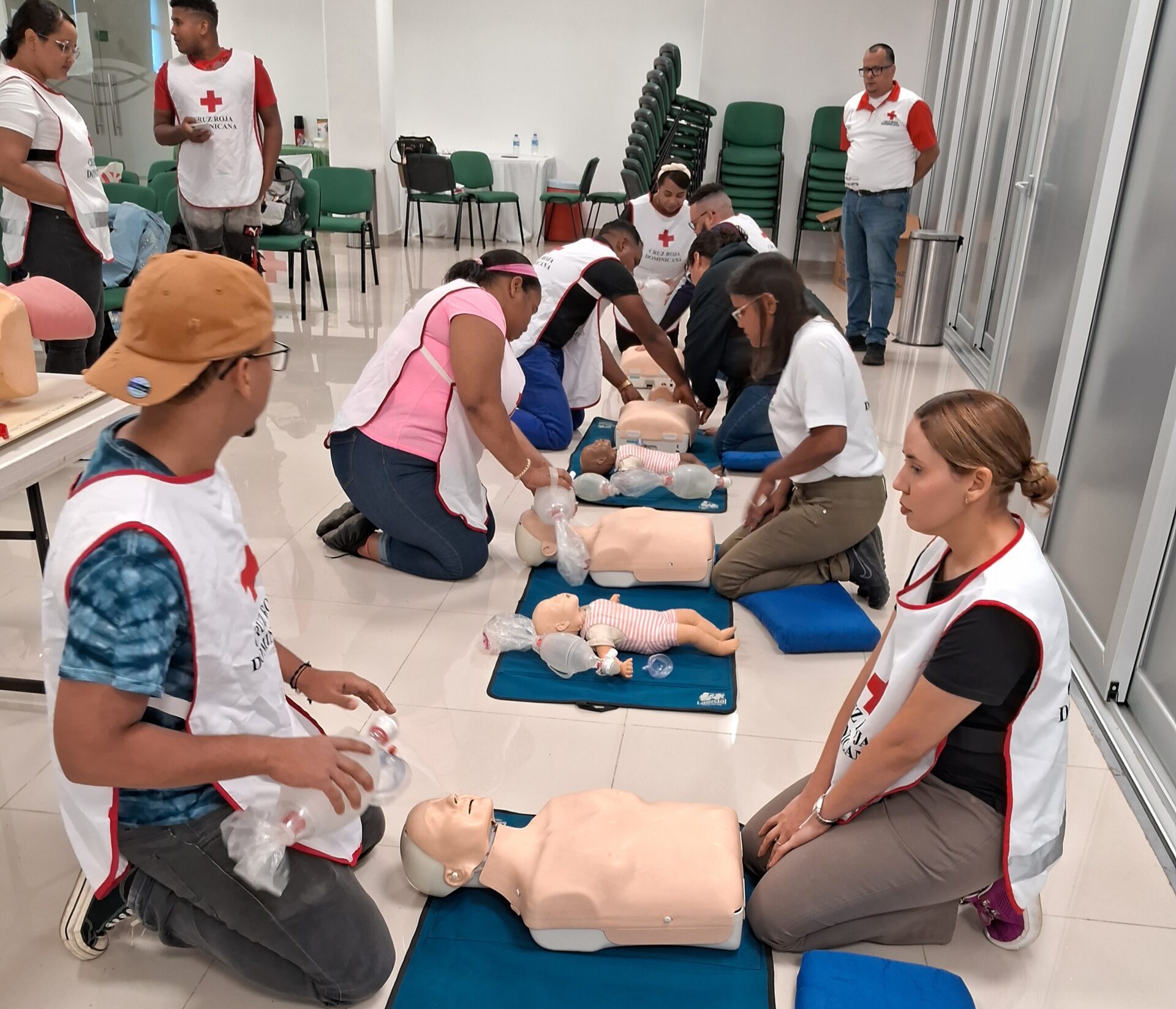 Jóvenes voluntarios de la Cruz Roja / Fuente externa