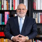 En un importante reconocimiento al compromiso con la transformación de la infraestructura en salud del país, IBT Group fue galardonada como Empresa Peruana del Año 2024, y su presidente, José Ramón Brea, recibió el Título Honorífico de Máster en Liderazgo Estratégico por su destacada gestión al frente de la organización.