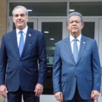 El presidente Luis Abinader visitará este jueves al exmandatario Leonel Fernández para continuar el proceso de diálogo con el fin de abordar de manera conjunta y responsable la crisis haitiana y sus implicaciones para la República Dominicana.