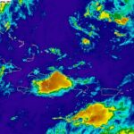 El Instituto Dominicano de Meteorología (Indomet) informó esta noche que durante la madrugada de este sábado se producirán aguaceros sobre distintas provincias del país debido a la incidencia indirecta de una onda tropical y una vaguada.