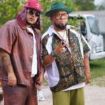 Los reconocidos artistas internacionales Jeon y Ñejo estrenaron hoy viernes su nueva colaboración, “Sabor”, una vibrante fusión de romance y ritmo alegre, que combina una narrativa emocional con una energía contagiosa. Es la banda sonora perfecta para noches cálidas y recuerdos bajo el sol.