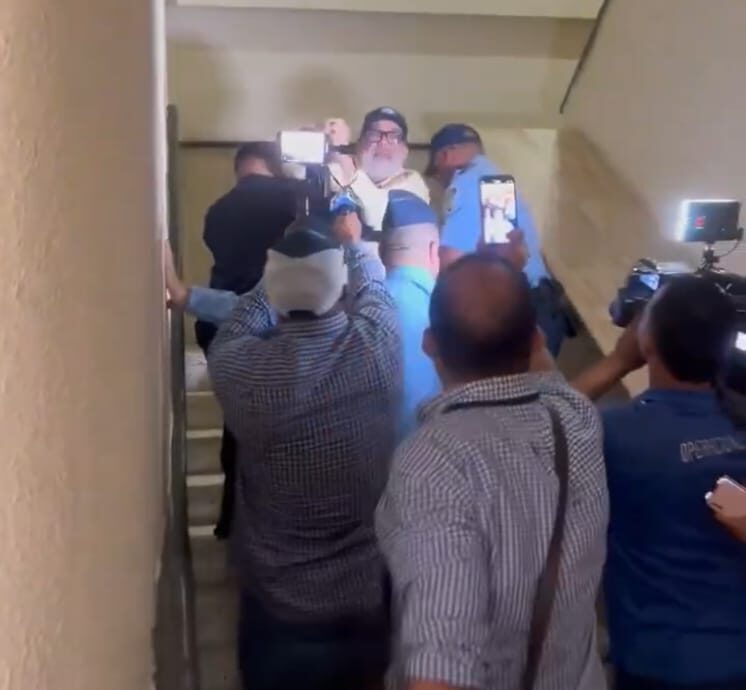 La Dirección General de Servicios Penitenciarios y Correccionales (Dgspc) informó este viernes que presta todas las atenciones de salud al privado de libertad Ángel Ramón de Jesús Martínez Jiménez, quien se encuentra en el Centro de Privación de Libertad Provisional (Caplip) del Palacio de Justicia de Ciudad Nueva.