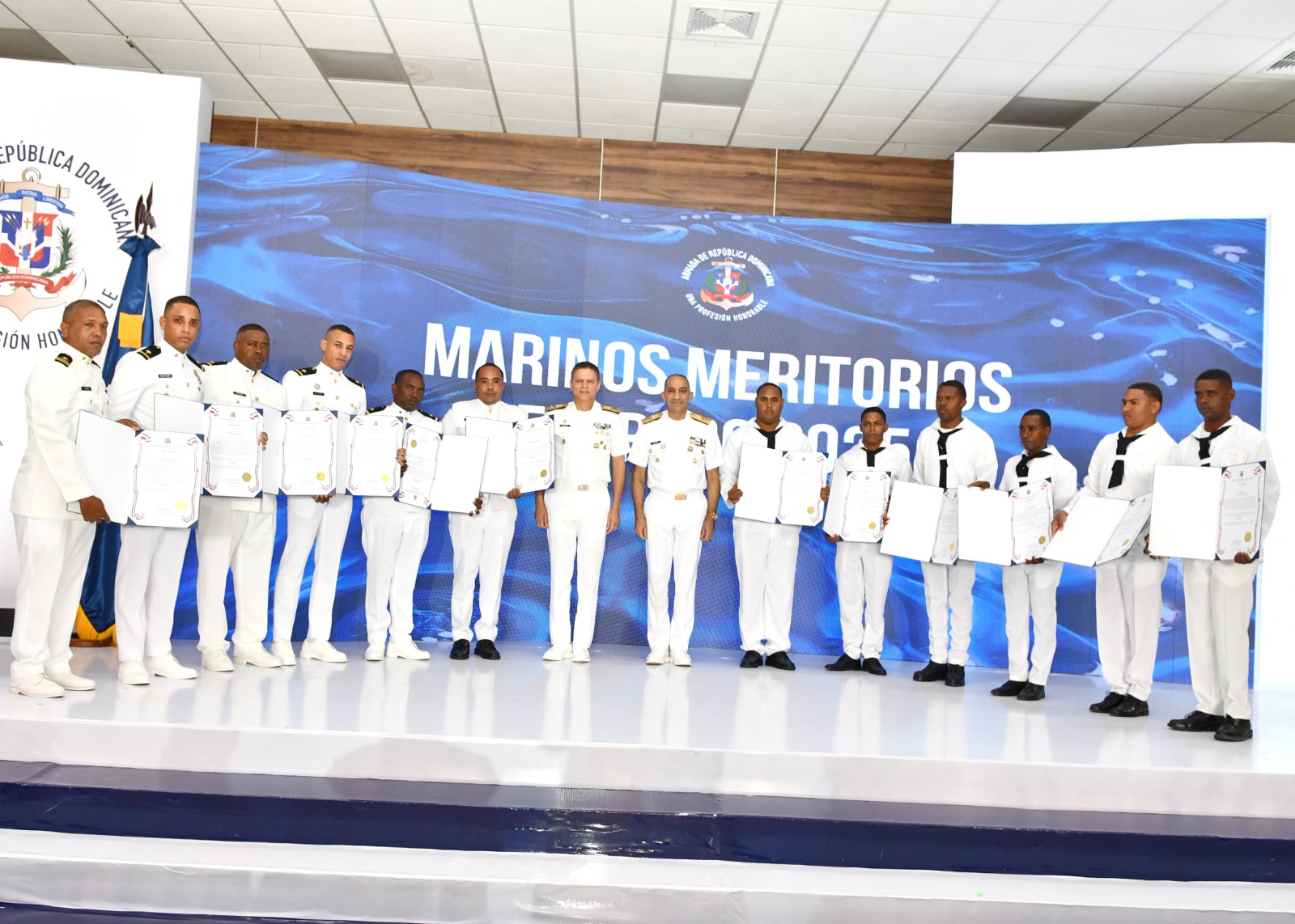 Cada uno de los galardonados representa lo mejor del espíritu naval