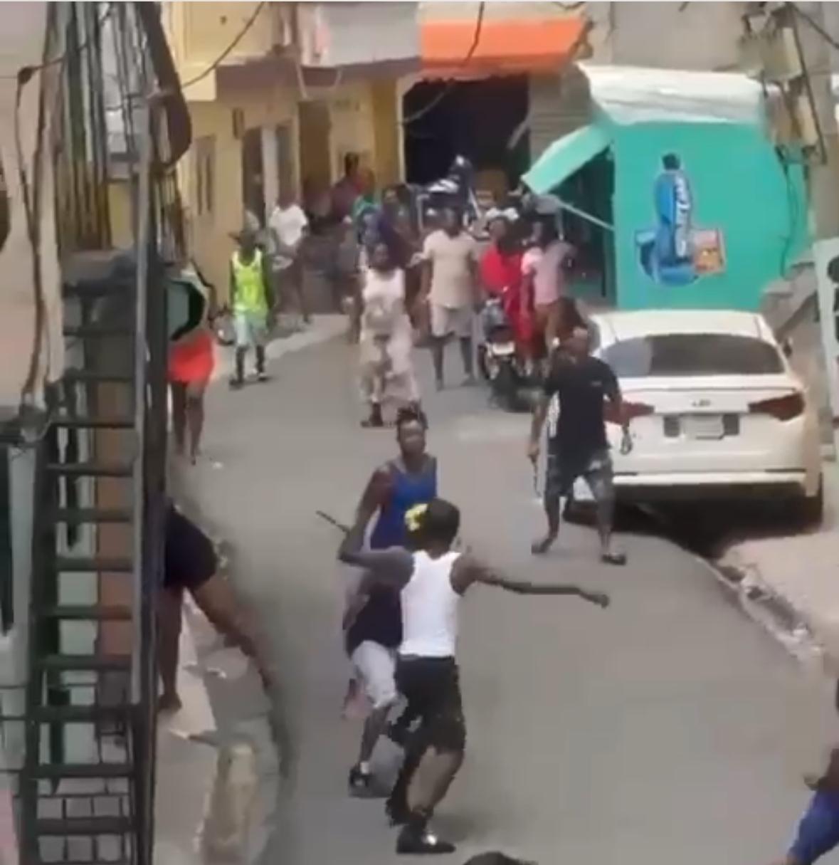 Riña con machetes en la Isabelita / Fuente externa
