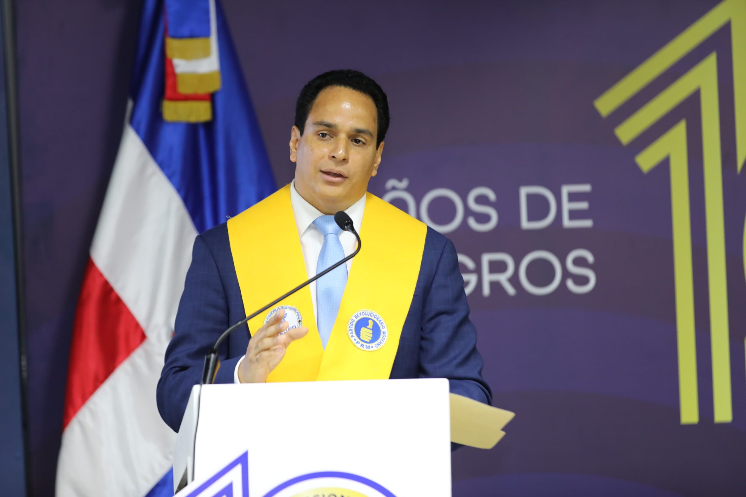 El director La Escuela de Formación Política y Gestión Pública “Profesora Yvelisse Prats Ramírez” (EFPGP), doctor Manuel Conde, valoró los aportes al desarrollo de la sociedad que desde el centro de enseñanza realiza el Partido Revolucionario Moderno (PRM), como una forma de honrar su compromiso con el pueblo dominicano.