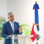 El ministro de Energía y Minas Joel Santos resaltó los logros alcanzados por el Pacto Eléctrico, revelando que el país alcanzó un 98.2 % de cobertura eléctrica nacional y el crecimiento de la producción por fuentes renovables hasta un 25 %, como se había proyectado para el año 2025 con miras a reducir la dependencia de los combustibles fósiles.