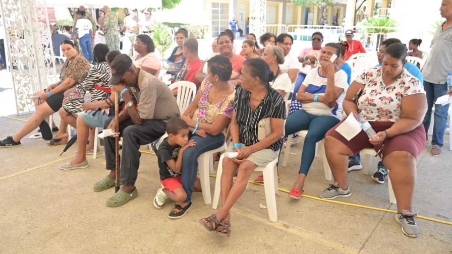 Misión médica estadounidense asiste alrededor de 1,500 personas en Puerto Plata