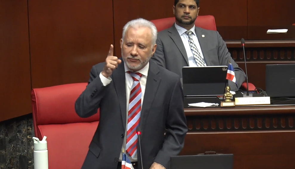 Senador Antonio Taveras Guzmán.