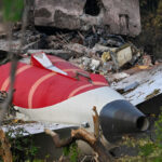 El suministro de combustible de los motores del avión de Air India que se estrelló poco después del despegue el mes pasado se interrumpieron poco antes del impacto, según un informe preliminar del suceso que mató a 260 personas.