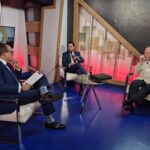 El consultor Henri Hebrard y Raúl Ovalle, socio director de Analytica, entrevistados por Héctor Herrera Cabral