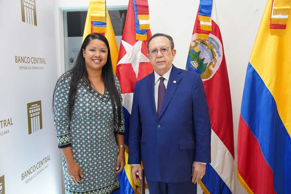 Banco Central apertura la exposición “Especímenes de billetes de América” en su Museo Numismático y Filatélico