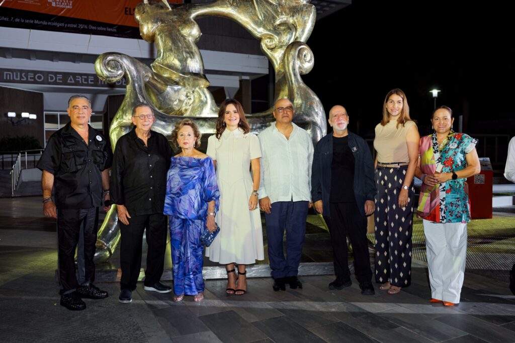 George Nader, Isaac Rudman, Betty Rudman, Bethania Guerrero de Rizek, Héctor José Rizek, Manuel Blanco, María Elena Aguayo y Sarah Hernann