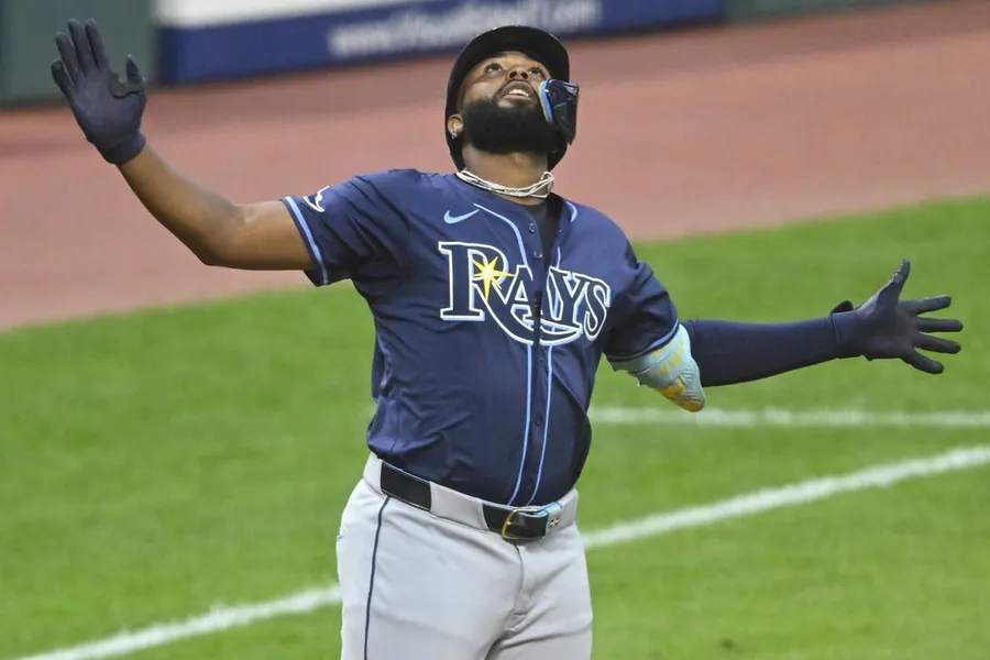 Junior Caminero sigue camino histórico en temporada 2025 con 21 años al iniciar, ya es dominicano con más jonrones y va tras Alex Rodríguez y la marca de 42 con 22 años o menos.