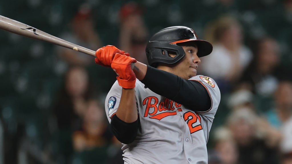 Samuel Basallo de los Orioles de Baltiore, prospecto #1 de toda la organización.