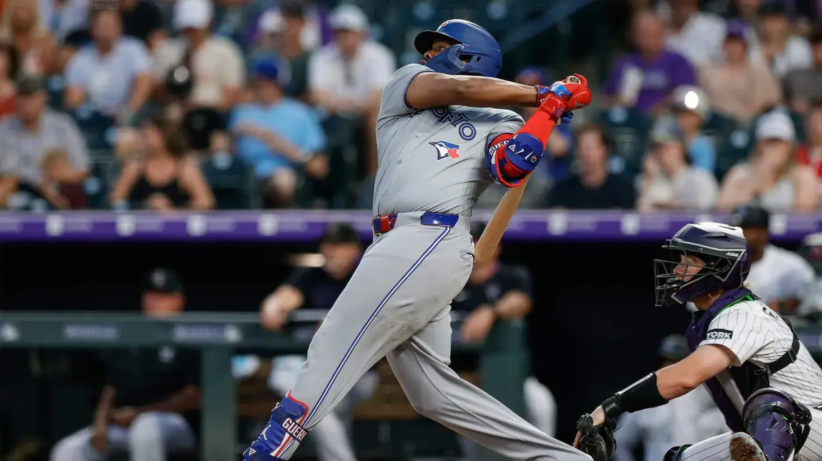 El dominicano Vladimir Guerrero Jr. aprovecha la casa de los Rockies, logra jonrón 17.