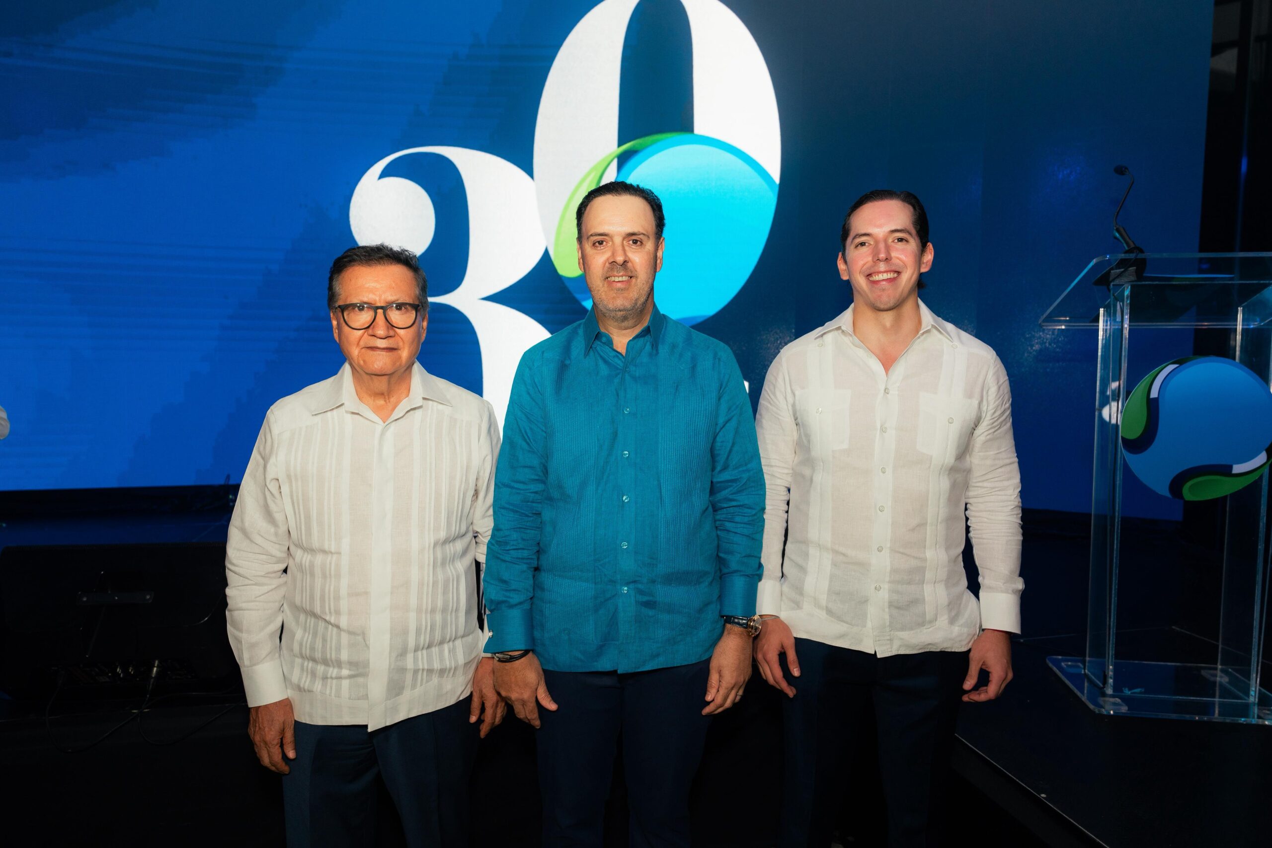 Ejecutivos de BM Cargo en el anución del Torneo de Golf conmemorativo al 30 aniversario de la entidad.
