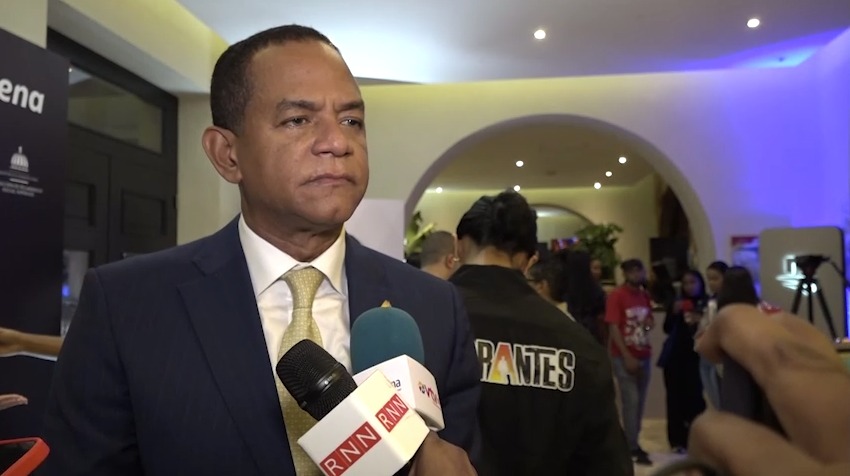 Superintendente de Seguros, Julio César Valentín / Karina Jiménez