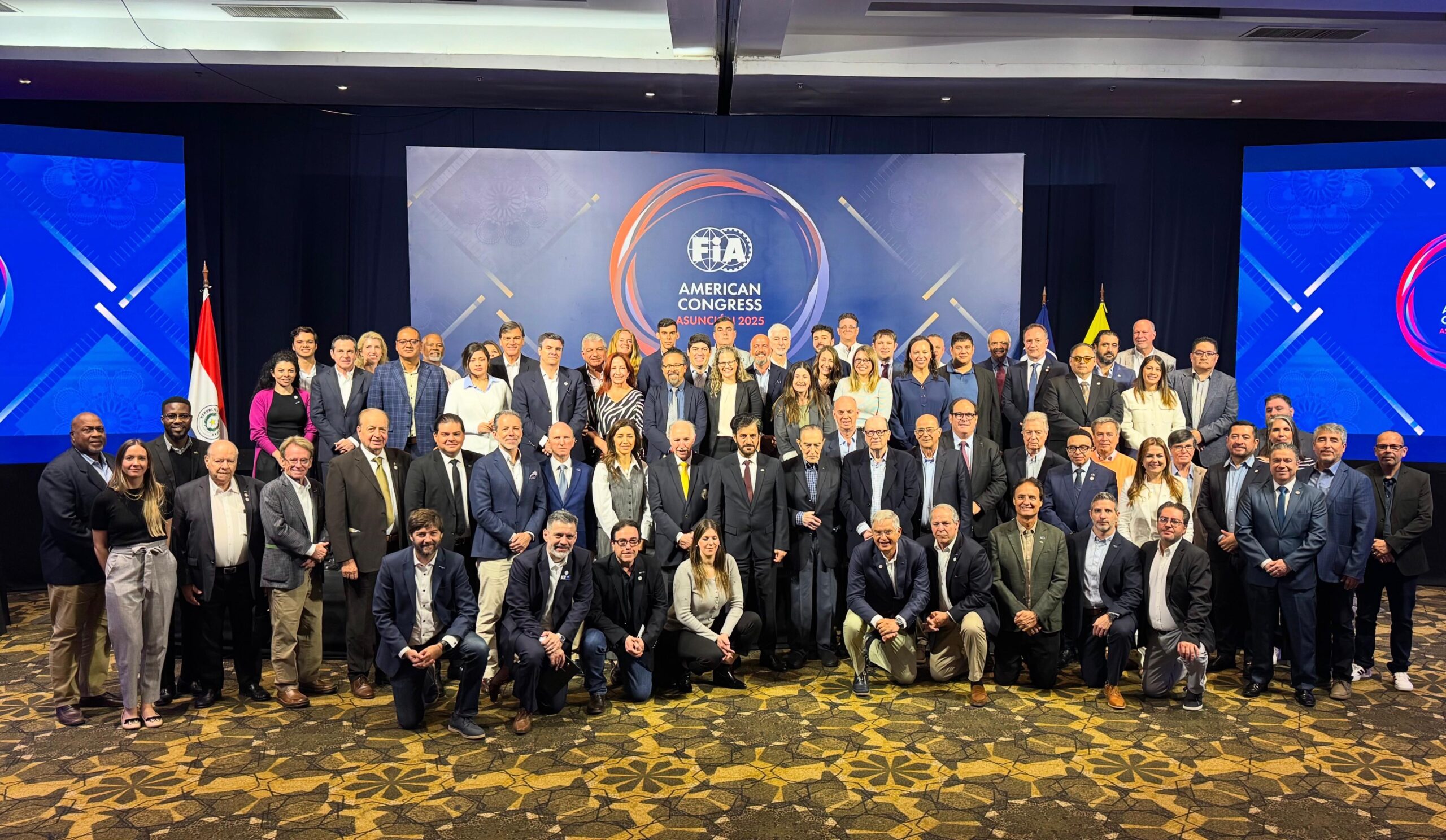 Foto oficial de la clausura del Congreso Americano de la FIA en Asunción.