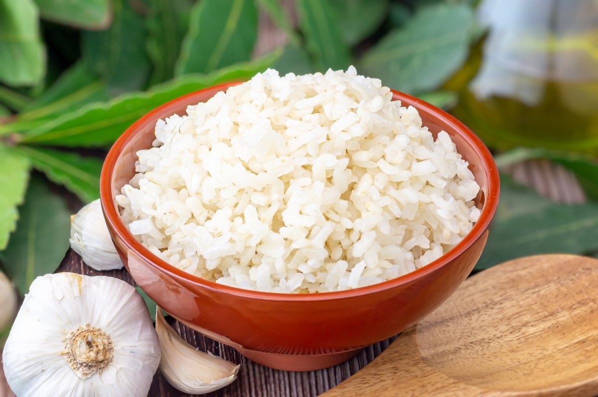 Por qué el arroz blanco puede causar picos de azúcar en sangre