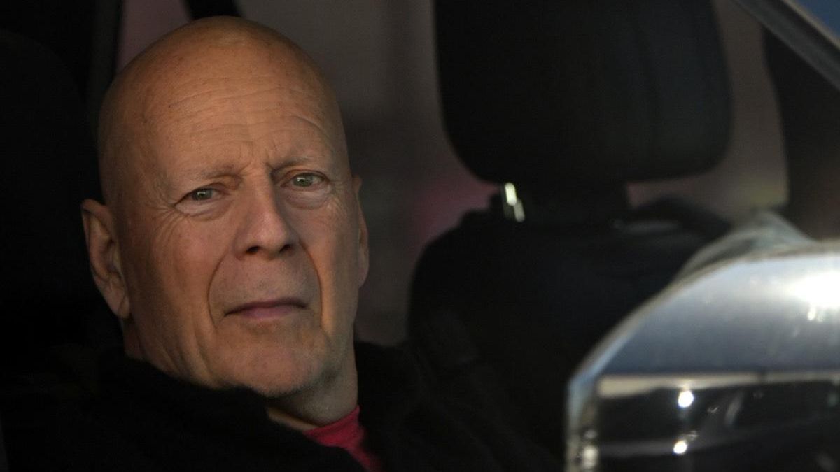 Emma Heming aseveró que Bruce Willis se está deteriorando poco a poco.