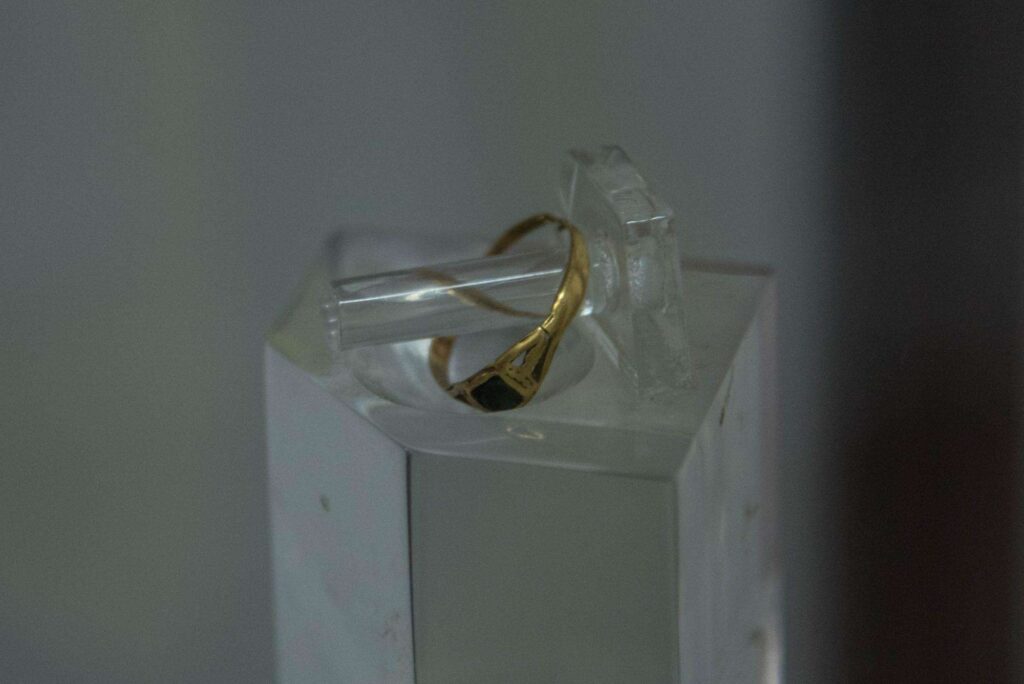 Anillo que Juan Pablo Duarte entregó a una de sus novias, pieza que estaba en exhibición y que fue sustraída.