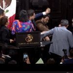 Pelea congreso mexicano