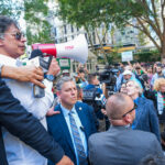 El presidente de Colombia, Gustavo Petro, protesta contra Israel.