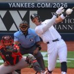 El bateo de Aaron Judge fue clave en la victoria de los Yankees el 27 de septiembre del 2025. Pegó su jonrón 53.
