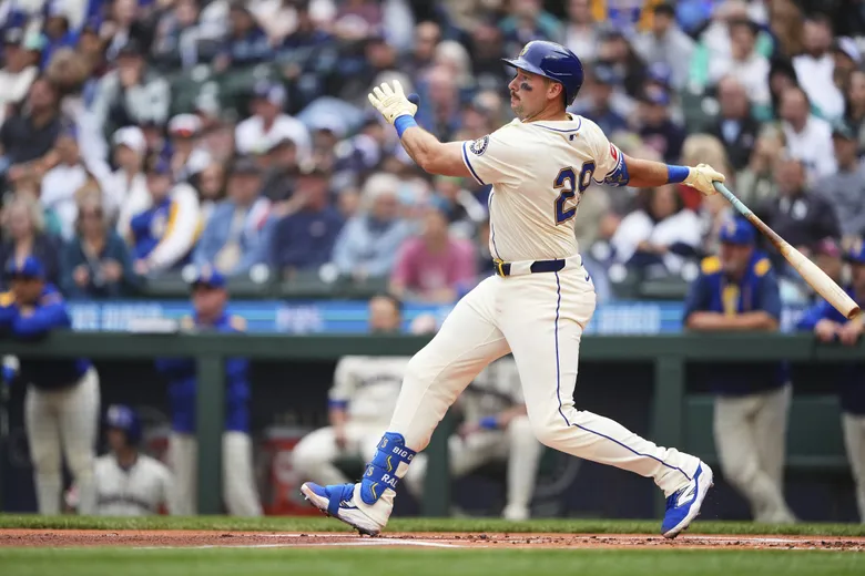 Cal Raleigh de los Marineros de Seattle