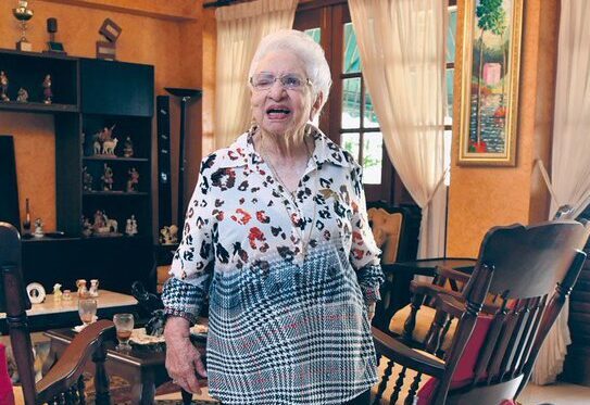 El ministro de Cultura, Roberto Ángel Salcedo, expresó: “Despedimos con profundo pesar a María Cristina Camilo, ícono de la radio y la televisión