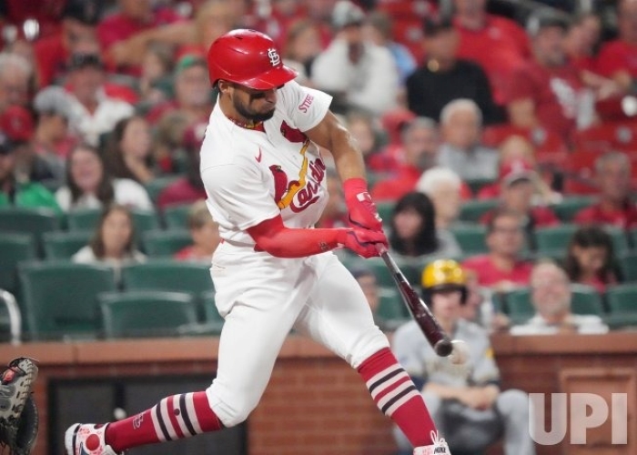 El dominicano José Fermín de 4-2, anotó y remolcó una.