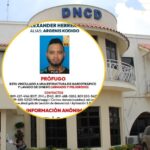 Autoridades emiten alerta de búsqueda contra hombre por narcotráfico y lavado en DN
