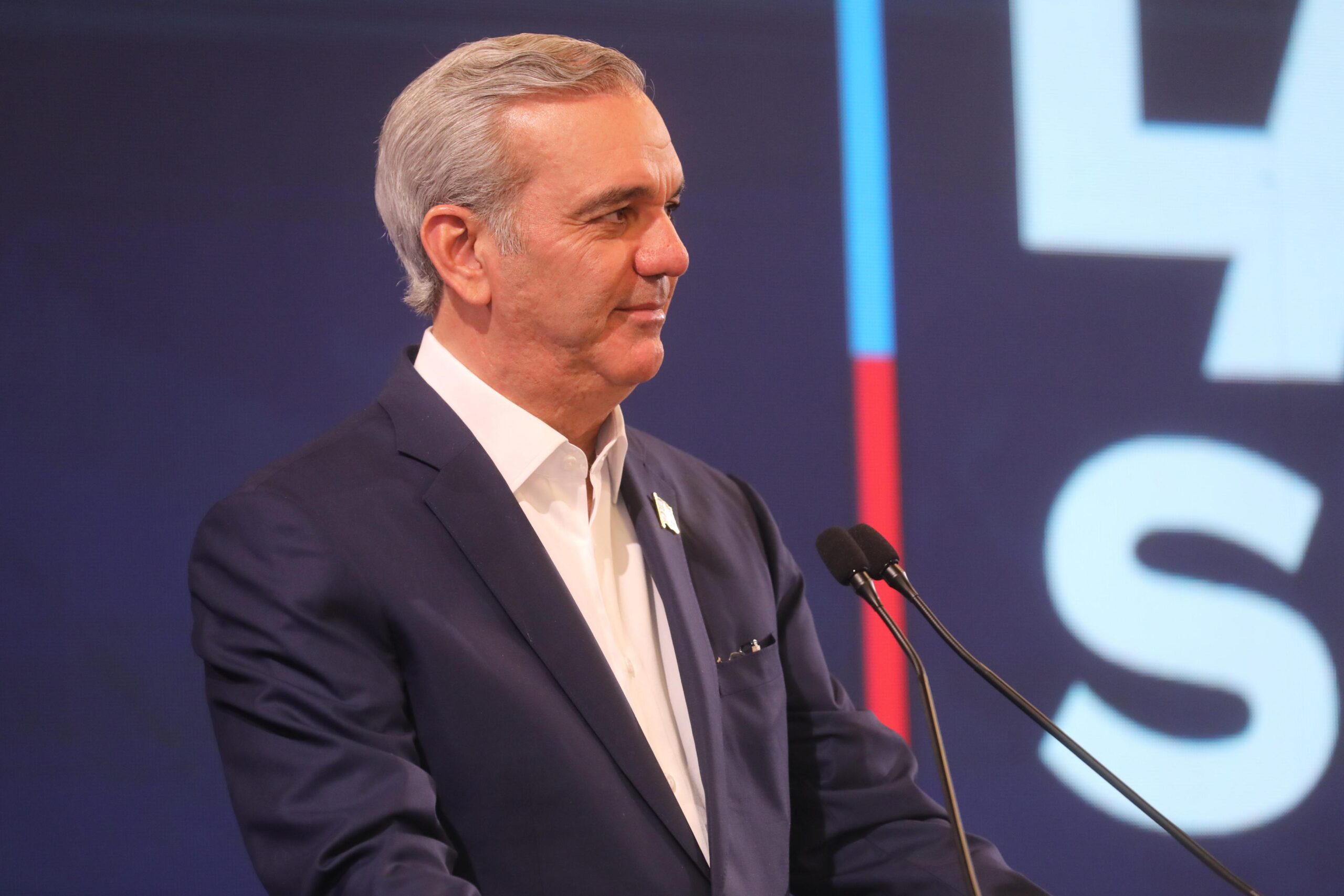 Pide todo el peso de la ley