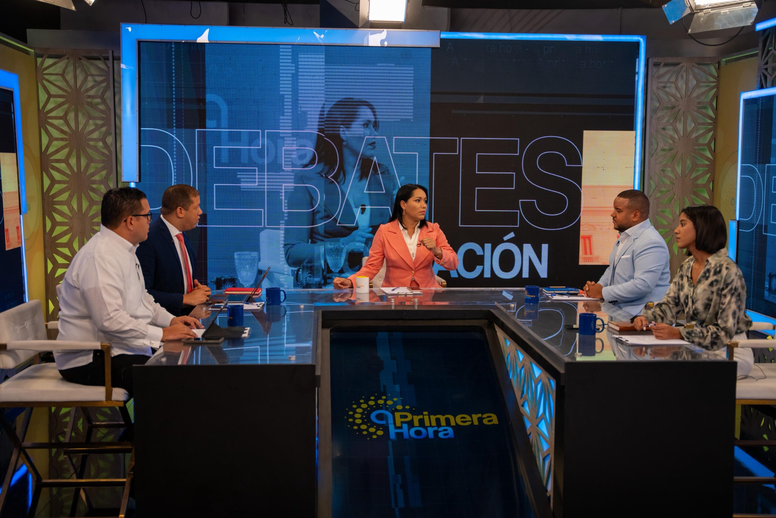 Integrantes del programa matutino A Primera Hora