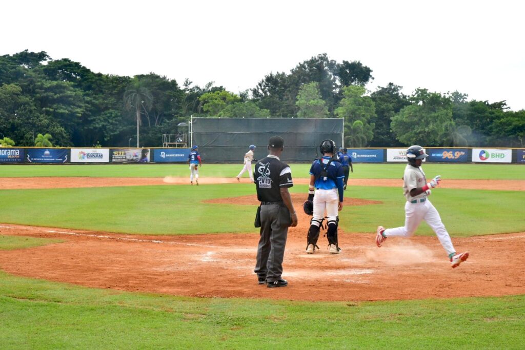 Republica Dominicana derrota a Aruba 11 a 5.