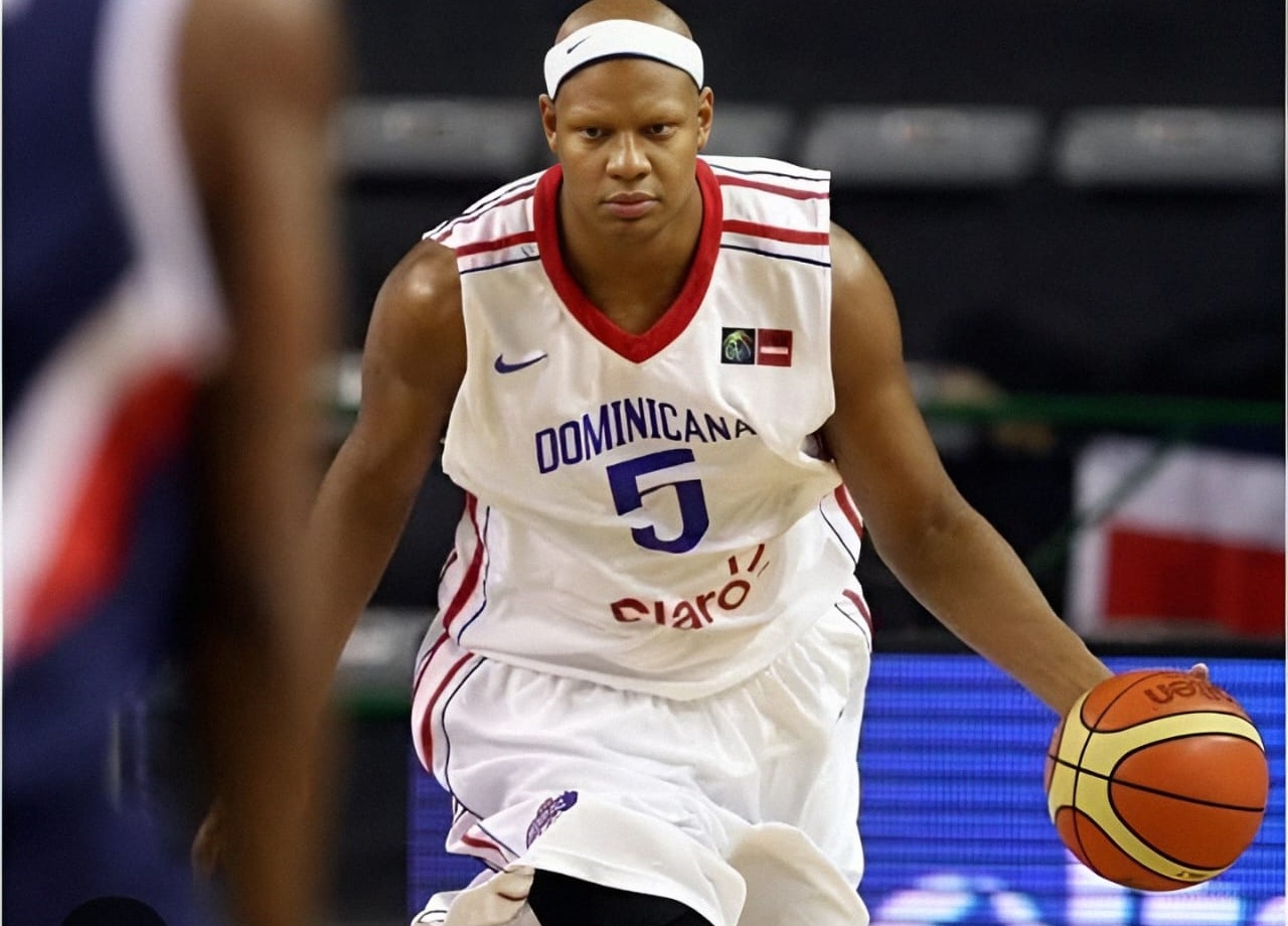 Charlie Villanueva fue in delantero de poder y uno de los dominicanos que por más tiempo ha jugado en el baloncesto de la NBA.