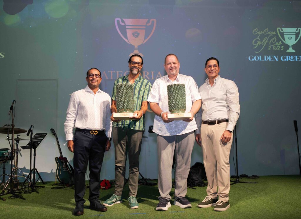 El primer lugar en la categoría A fue para Harold Cuellar y Anders Bogebjerg.