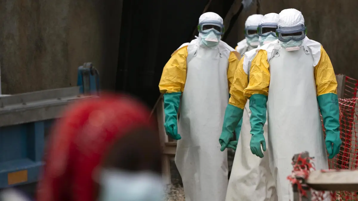 Suben a 43 los muertos por el último brote de ébola en El Congo, según OMS