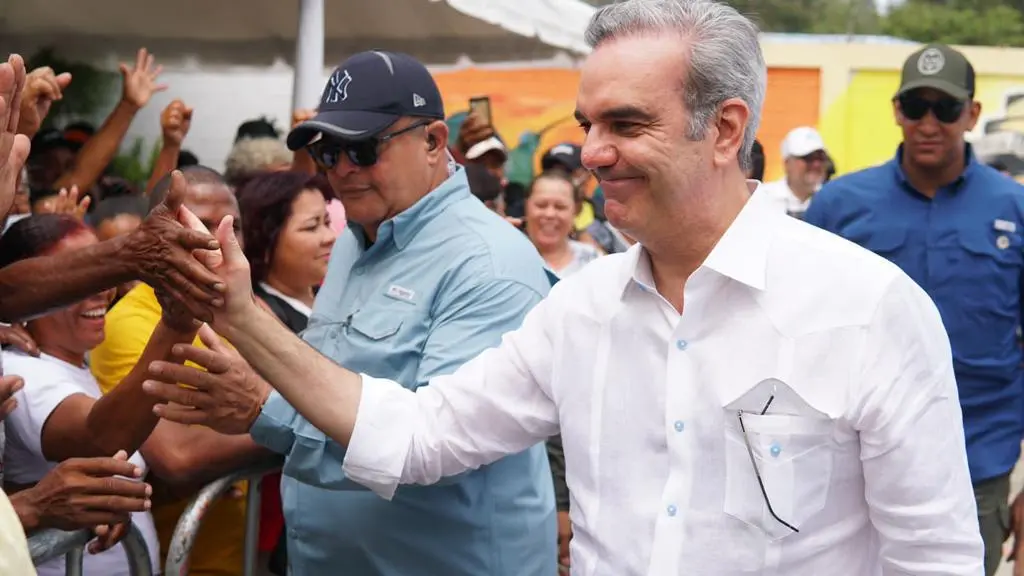 Presidente Abinader anuncia obras para Santo Domingo Norte tras visita a Villa Mella