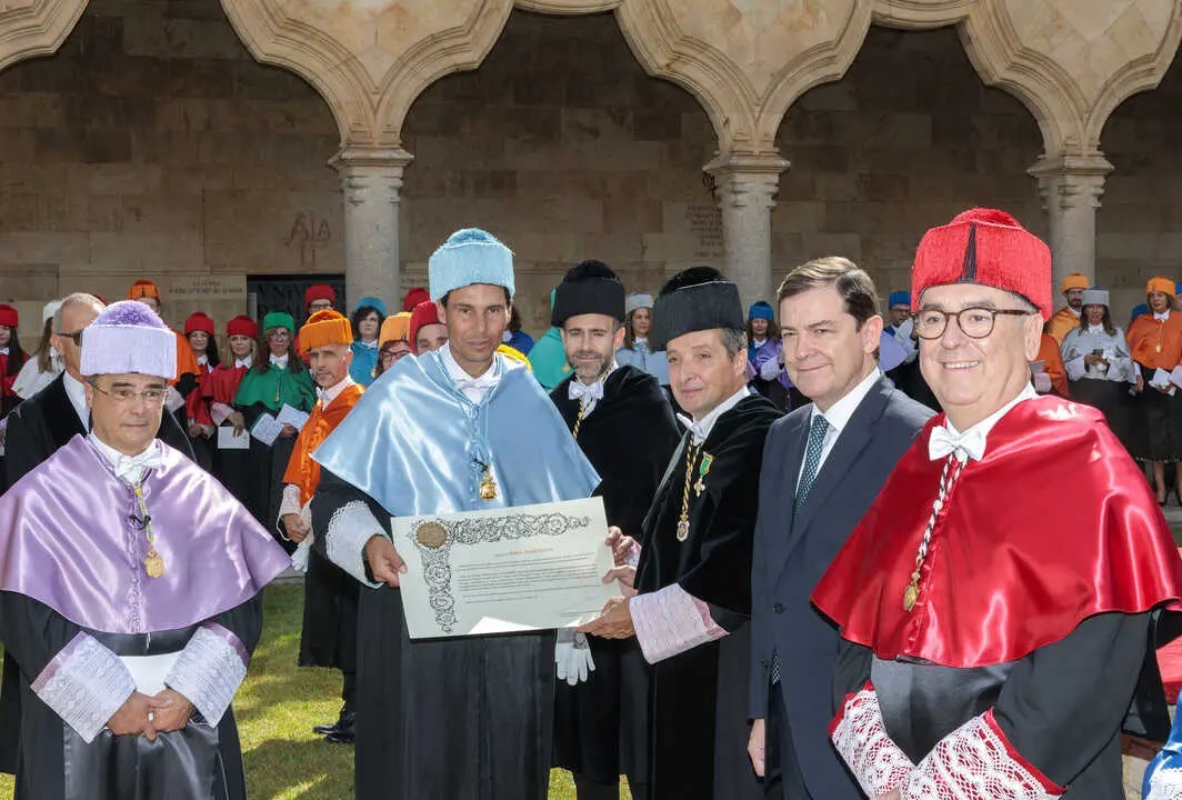 Rafal Nadal ha sido investido doctor honoris causa por la Universidad de Salamanca