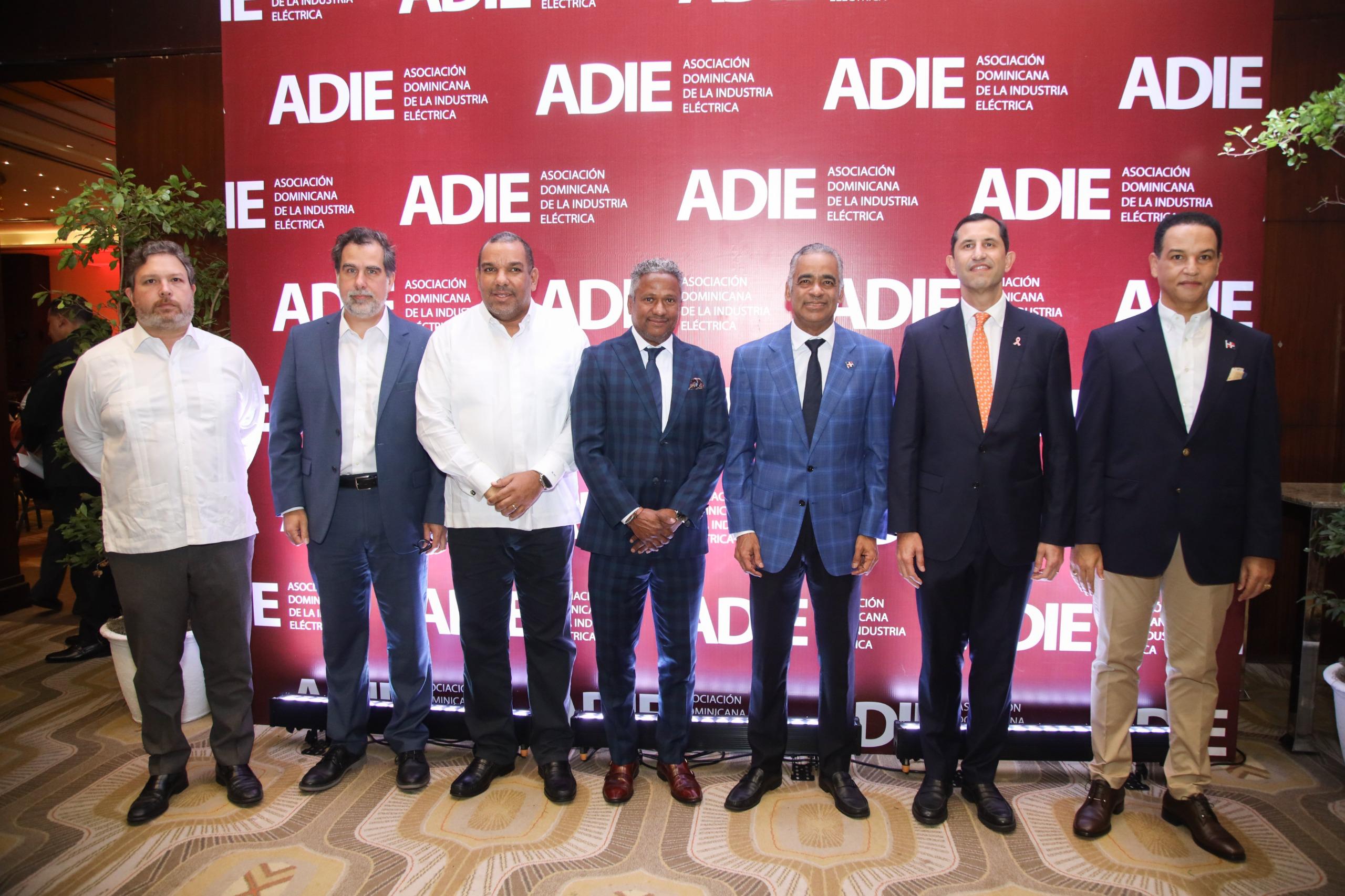Foro ADIE 2025 considera que República Dominicana debe liderar la integración energética del Caribe