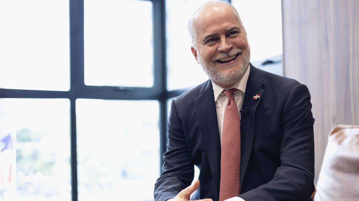 Superintendente de Bancos, Alejandro Fernández W.