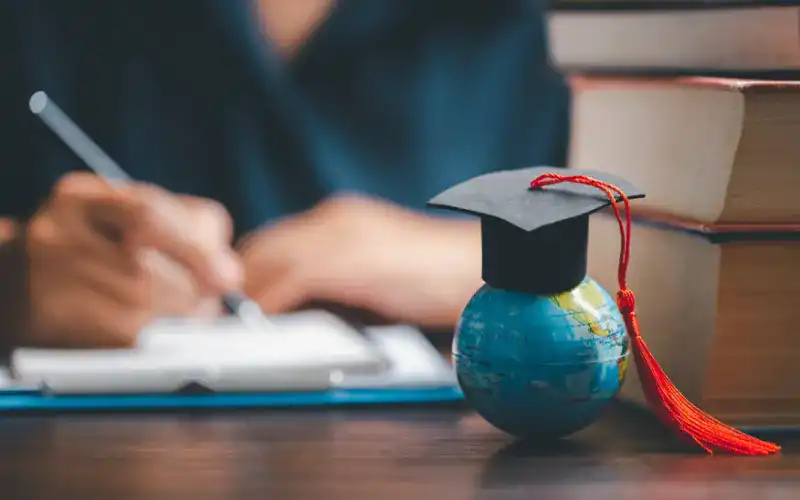 Becas internacionales