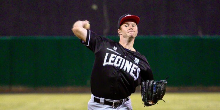 Grant Gavin, abridor de los Leones del Escogido.